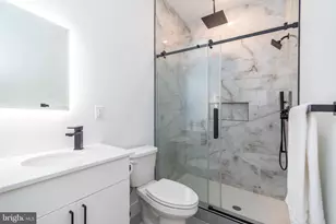 1613 Brown St, Philadelphia, PA 19130 - Photo 21