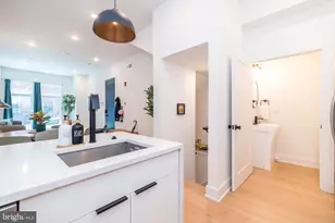 1613 Brown St, Philadelphia, PA 19130 - Photo 15