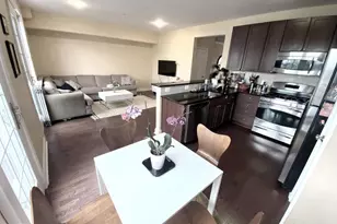 303 Admirals Way, Philadelphia, PA 19146 - Photo 9