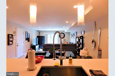 922 N 17th Street #F, Philadelphia, PA 19130 - Photo 9