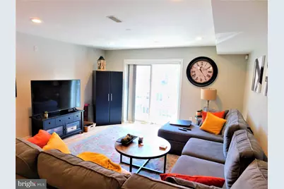 922 N 17th Street #F, Philadelphia, PA 19130 - Photo 3