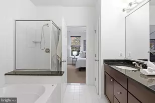 606 Admirals Way, Philadelphia, PA 19146 - Photo 13
