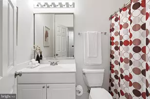 606 Admirals Way, Philadelphia, PA 19146 - Photo 17