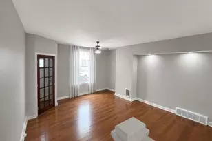 2643 Emerald St, Philadelphia, PA 19125 - Photo 3