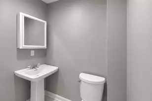 2643 Emerald St, Philadelphia, PA 19125 - Photo 13