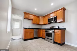 2643 Emerald St, Philadelphia, PA 19125 - Photo 7