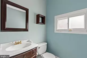 216 W Mt Pleasant Ave, Philadelphia, PA 19119 - Photo 19