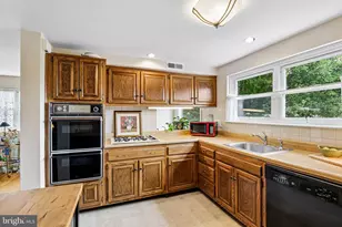 2643 Sperry St, Philadelphia, PA 19152 - Photo 11