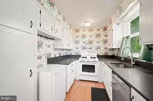 506 Gates St, Philadelphia, PA 19128 - Photo 9