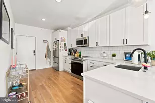 1729 Francis St, Philadelphia, PA 19130 - Photo 5