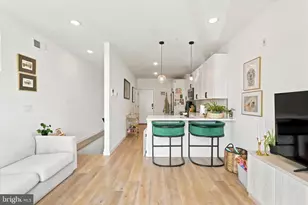 1729 Francis St, Philadelphia, PA 19130 - Photo 9