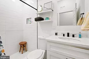 1729 Francis St, Philadelphia, PA 19130 - Photo 19
