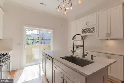 1335 S Bouvier Street, Philadelphia, PA 19146 - Photo 9