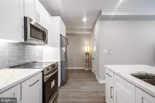 1716 W Girard Ave, Philadelphia, PA 19130 - Photo 17