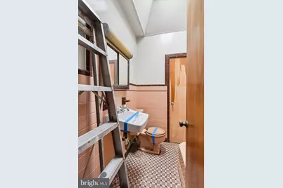 2251 S Bucknell Street, Philadelphia, PA 19145 - Photo 17