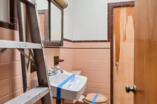 2251 S Bucknell St, Philadelphia, PA 19145 - Photo 17