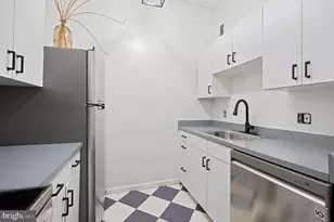 641 N 16th St, Philadelphia, PA 19130 - Photo 7