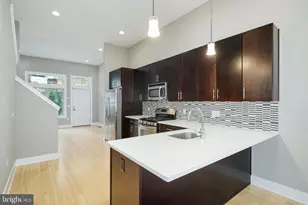 919 N 5th St, Philadelphia, PA 19123 - Photo 3