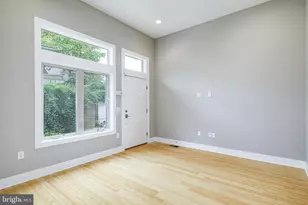 919 N 5th St, Philadelphia, PA 19123 - Photo 9