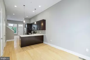 919 N 5th St, Philadelphia, PA 19123 - Photo 7