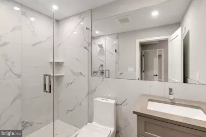 752 S 16th Street #1B, Philadelphia, PA 19146 - Photo 19