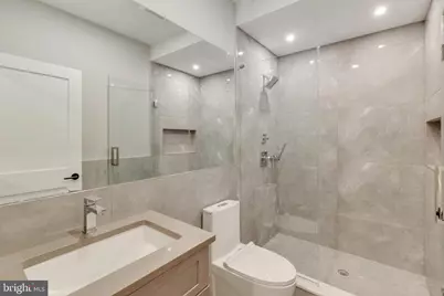 752 S 16th Street #1B, Philadelphia, PA 19146 - Photo 33