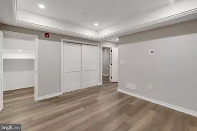 752 S 16th Street #1B, Philadelphia, PA 19146 - Photo 29