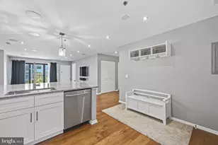 2 Leverington Ave, Philadelphia, PA 19127 - Photo 3