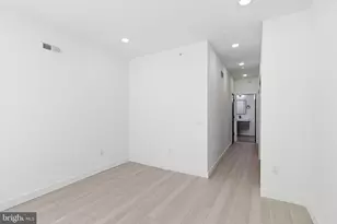 1024 W Orleans St, Philadelphia, PA 19133 - Photo 13