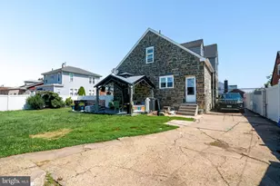 2224 Faunce St, Philadelphia, PA 19152 - Photo 5
