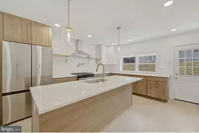 1110 Pierce Street, Philadelphia, PA 19148 - Photo 15