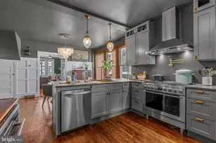 558 Jamestown St, Philadelphia, PA 19128 - Photo 15