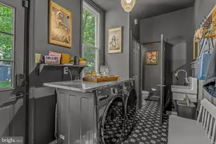 558 Jamestown St, Philadelphia, PA 19128 - Photo 21