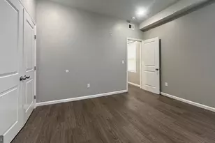 275 S 56th St, Philadelphia, PA 19139 - Photo 9