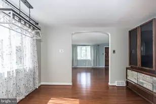 8606 Bridle Rd, Philadelphia, PA 19115 - Photo 11
