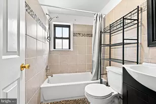934 New Market St, Philadelphia, PA 19123 - Photo 7