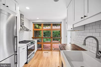 605 Pine Street, Philadelphia, PA 19106 - Photo 11