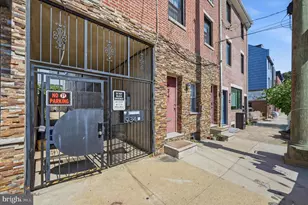 934 New Market St, Philadelphia, PA 19123 - Photo 13