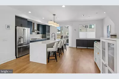 652 N 13th Street, Philadelphia, PA 19123 - Photo 15