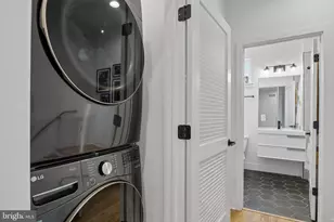 652 N 13th St, Philadelphia, PA 19123 - Photo 25