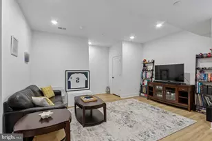 652 N 13th St, Philadelphia, PA 19123 - Photo 39