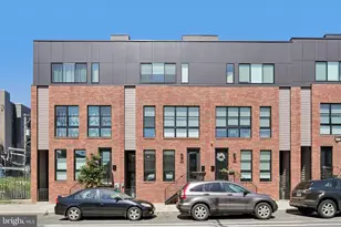 652 N 13th St, Philadelphia, PA 19123 - Photo 1