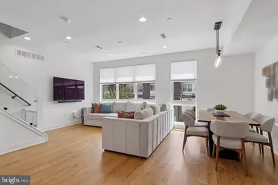 652 N 13th Street, Philadelphia, PA 19123 - Photo 19