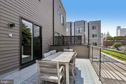 652 N 13th Street, Philadelphia, PA 19123 - Photo 11