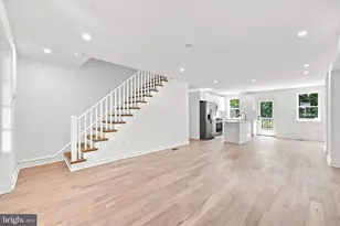 258 Rochelle Ave, Philadelphia, PA 19128 - Photo 3