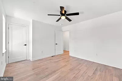 258 Rochelle Avenue, Philadelphia, PA 19128 - Photo 17