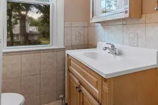 349 E Montana St, Philadelphia, PA 19119 - Photo 17