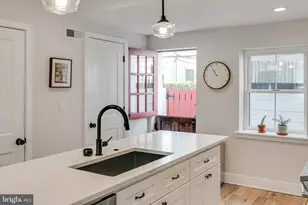 746 S Harshaw St, Philadelphia, PA 19146 - Photo 7