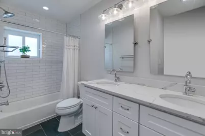 746 S Harshaw Street, Philadelphia, PA 19146 - Photo 11