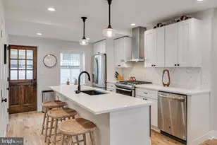 746 S Harshaw St, Philadelphia, PA 19146 - Photo 5